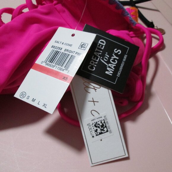 Salt + Cove Cutout Side 1 Piece Swimsuit Embroidery Trim NWT Sz XS - Picture 11 of 11